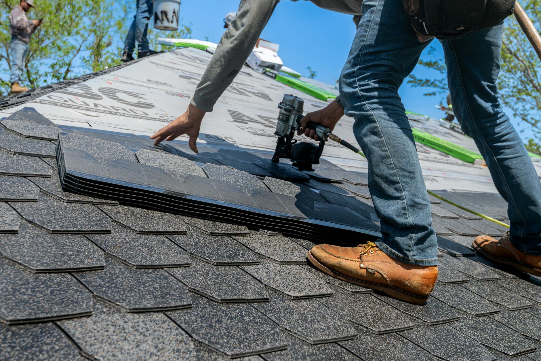 Stop Losing Money: After-Hours Lead Capture for Roofers