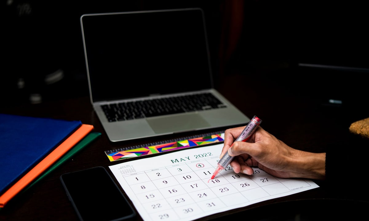 Operations team mapping chatbot booking data between a CRM and calendar