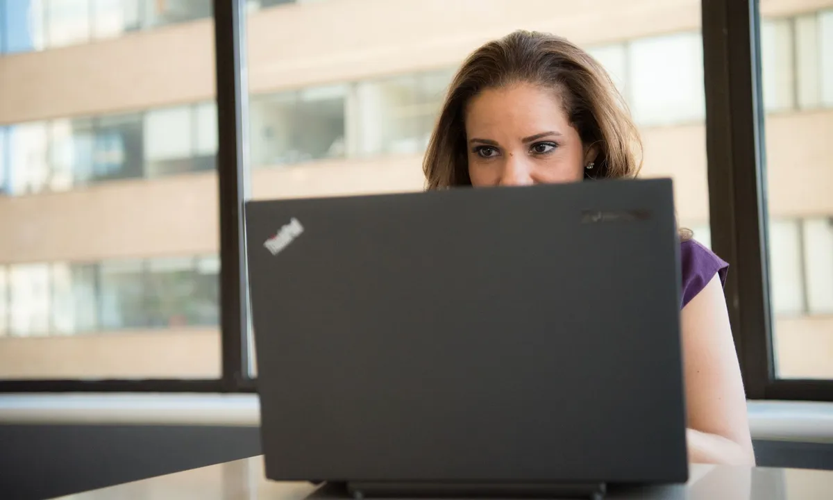 HubSpot Workflow Automation Consultant for Small B2B, illustrative hero photograph