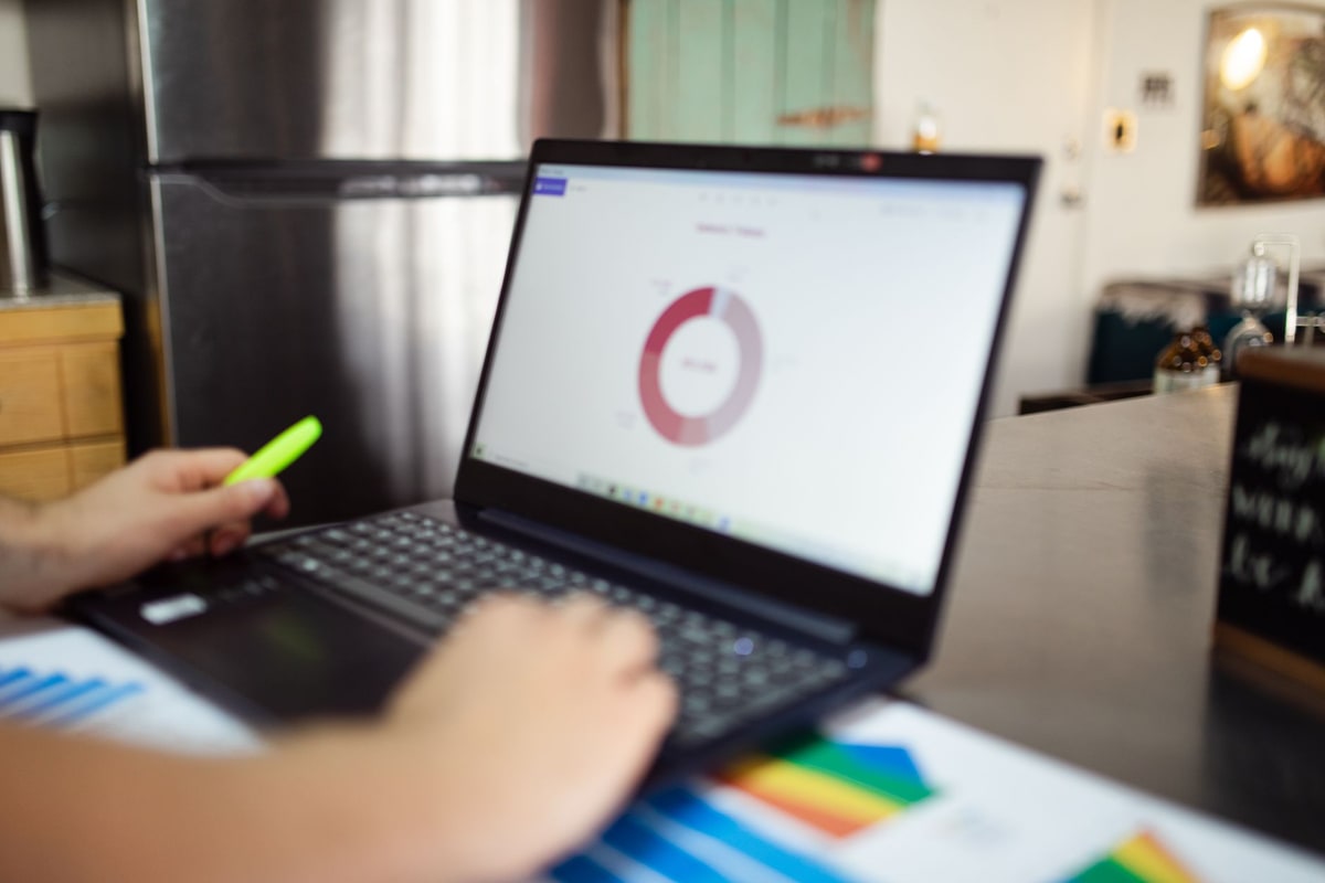 Campaign tracking links being reviewed on a laptop