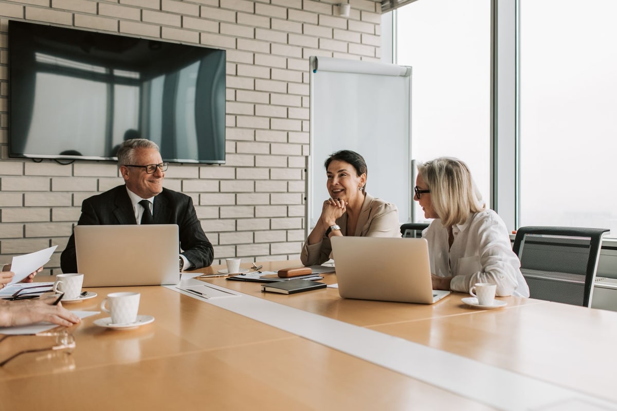 B2B team reviewing funnel performance on a laptop